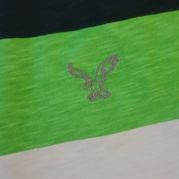 American Eagle Men's Colorful Striped V-Neck T-Shirt Size Large - Picture 2 of 6